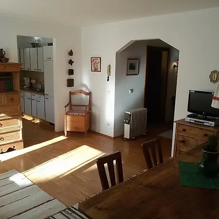 Ferienwohnung Heidi * 플라차우