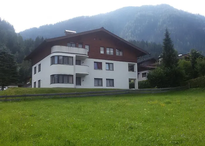 Ferienwohnung Heidi 아파트 플라차우